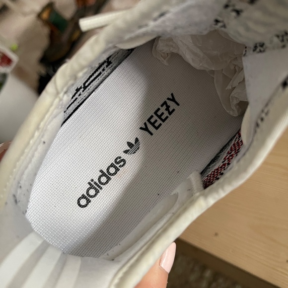 Yeezy Adidas Boost 350 V2 US 6 1/2 Zebra Sneakers - Picture 12 of 17